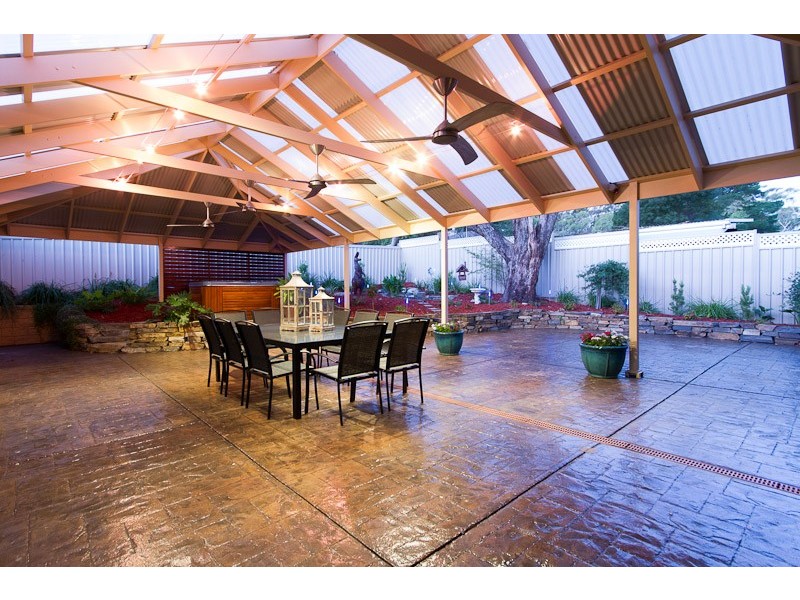 11 Lindsay Terrace, Belair SA 5052