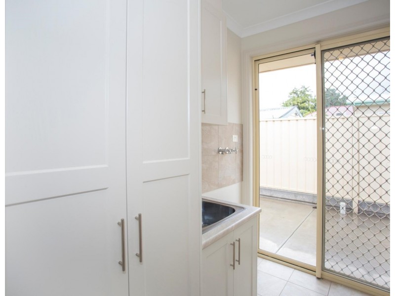 9 Scott Ave, Clovelly Park SA 5042