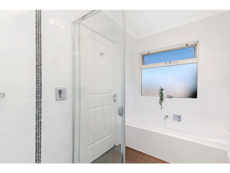 18B Quintus Tce, Dover Gardens SA 5048