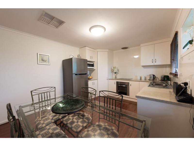 25 Cranborne St, Elizabeth Park SA 5113