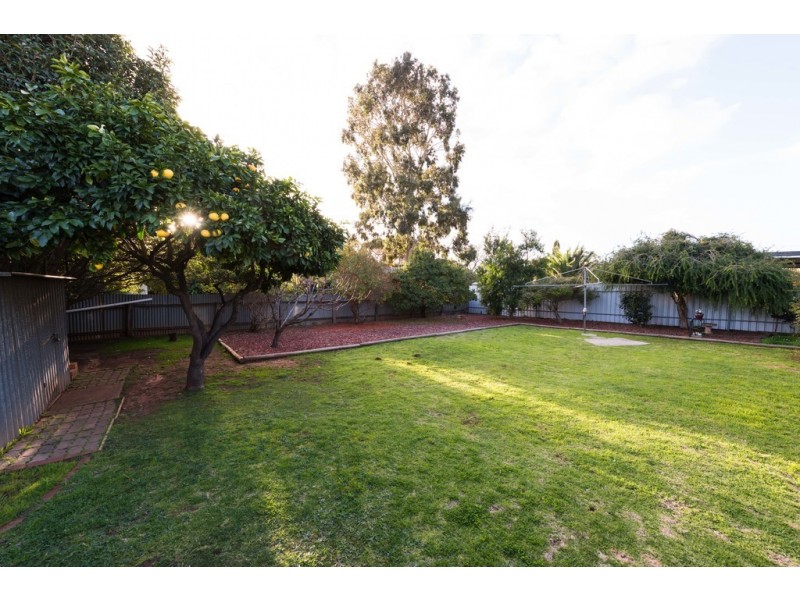 25 Cranborne St, Elizabeth Park SA 5113