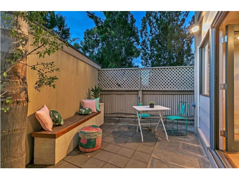 2/2 Owen Street, Plympton SA 5038