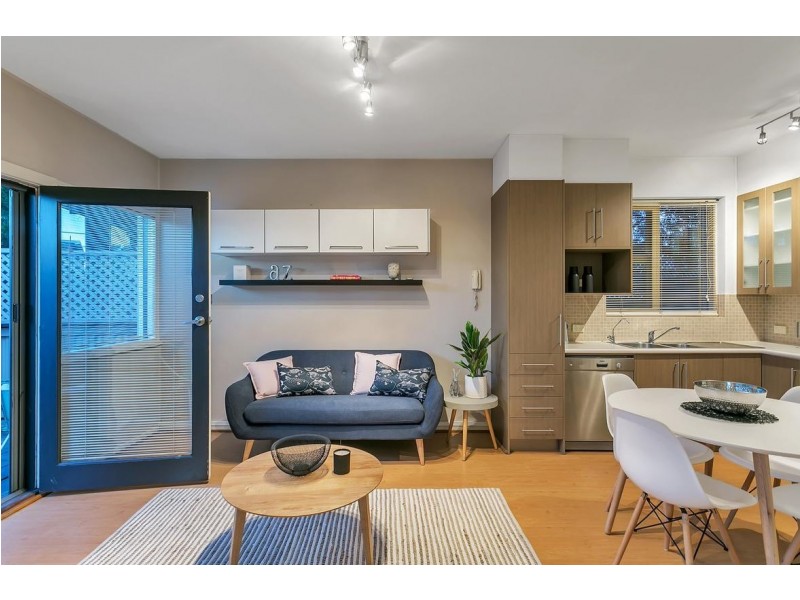 2/2 Owen Street, Plympton SA 5038