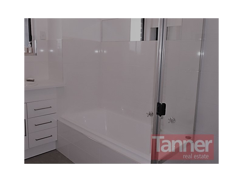 9 Andrew Court, Aberfoyle Park SA 5159