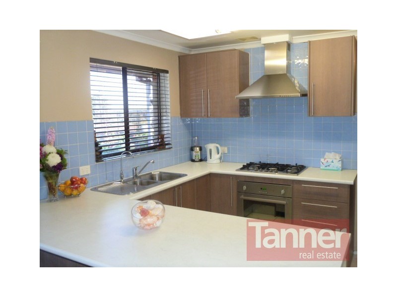 9 Andrew Court, Aberfoyle Park SA 5159