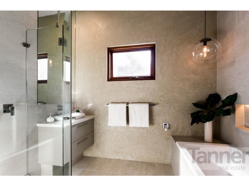 60 Aver Avenue, Daw Park SA 5041