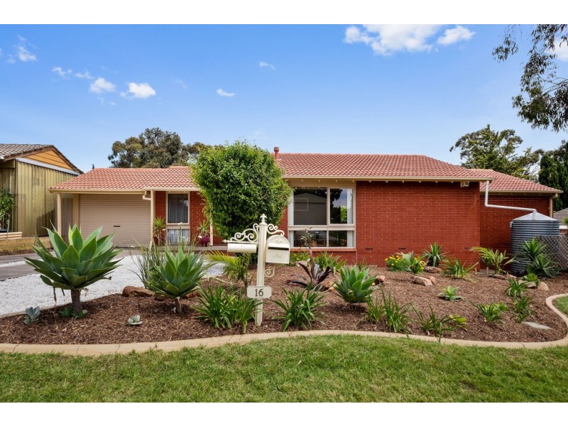 16 Pennant Street, Aberfoyle Park SA 5159