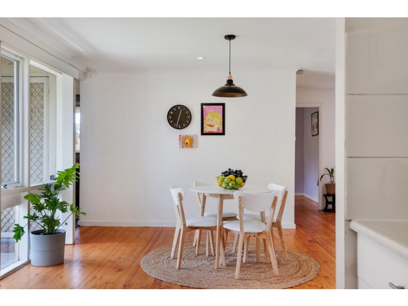 16 Pennant Street, Aberfoyle Park SA 5159