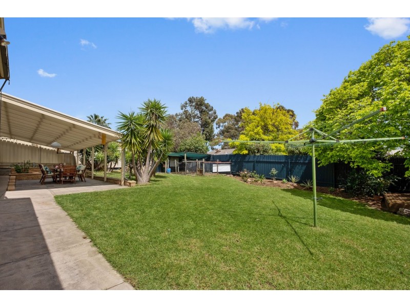 16 Pennant Street, Aberfoyle Park SA 5159