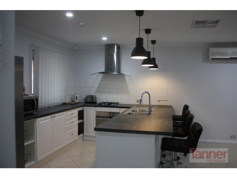 12 Glenview Grove, Seaford Rise SA 5169