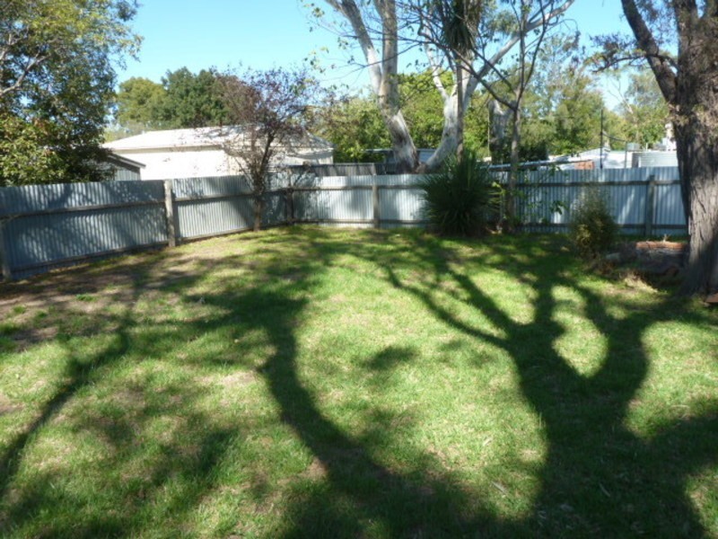 10 Beaconsfield Road, Eden Hills SA 5050