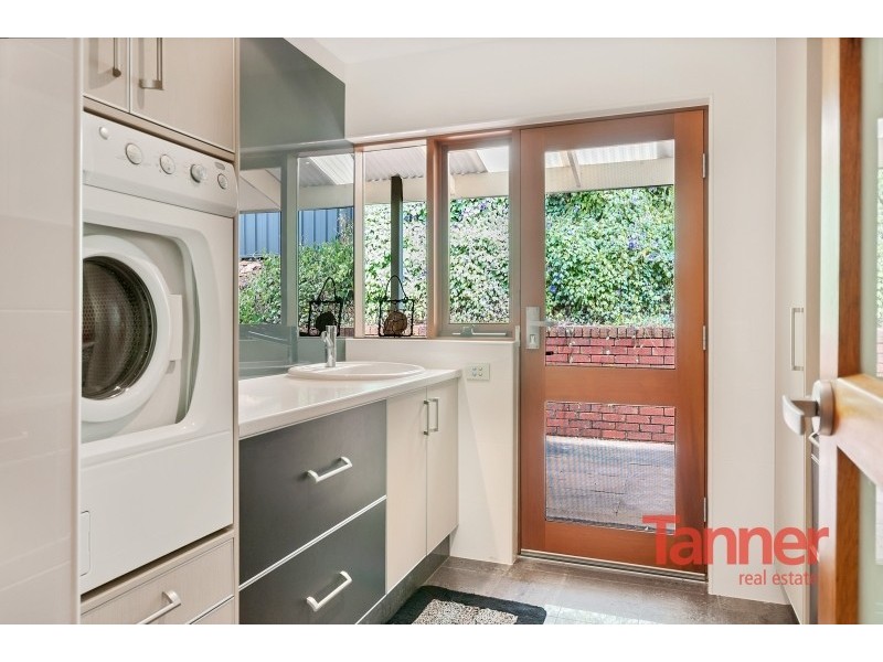 6 Cezanne Court, Torrens Park SA 5062