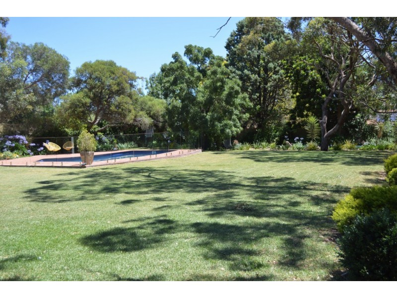 20 Clearview Ave, Belair SA 5052