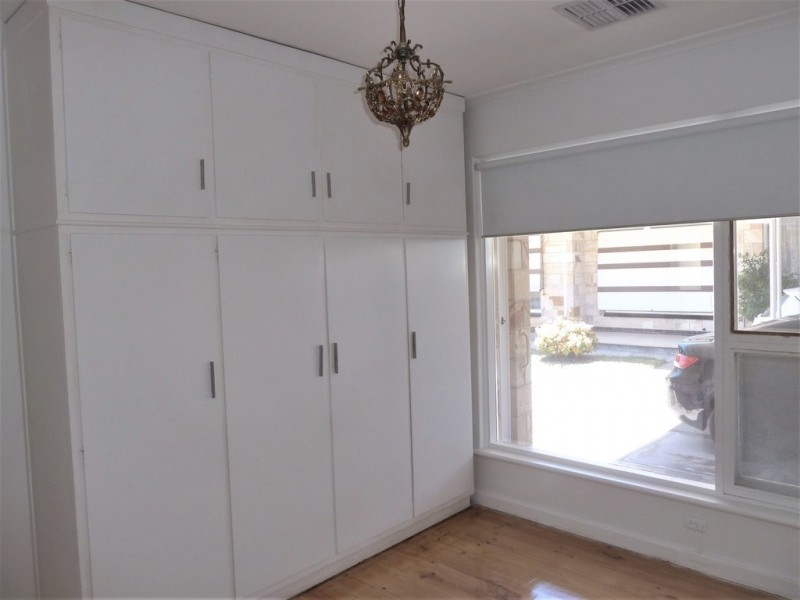 4/10 Giles Ave, Glenelg SA 5045