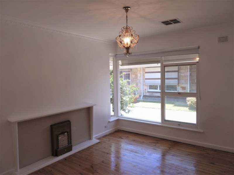 4/10 Giles Ave, Glenelg SA 5045
