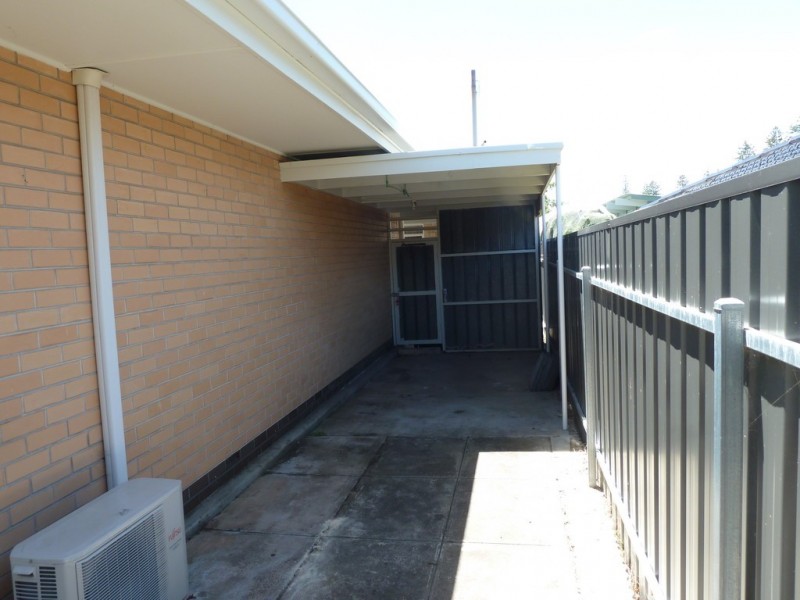 4/10 Giles Ave, Glenelg SA 5045