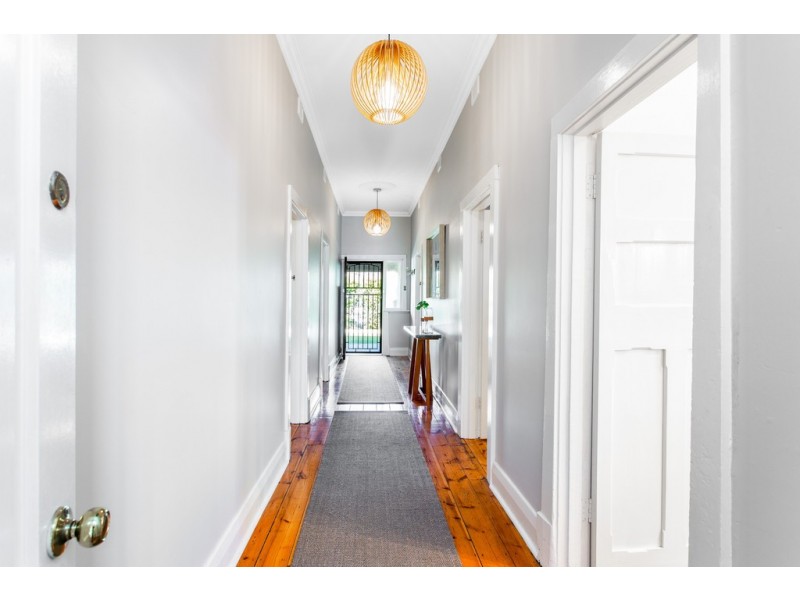 4 Crozier Avenue, Daw Park SA 5041