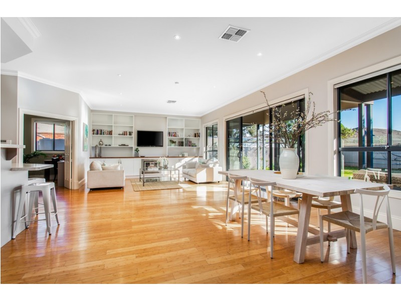 4 Crozier Avenue, Daw Park SA 5041