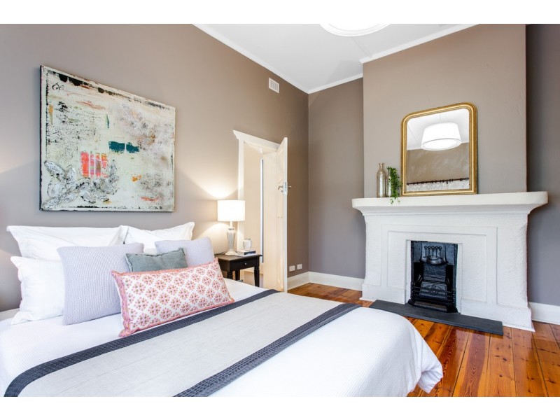 4 Crozier Avenue, Daw Park SA 5041