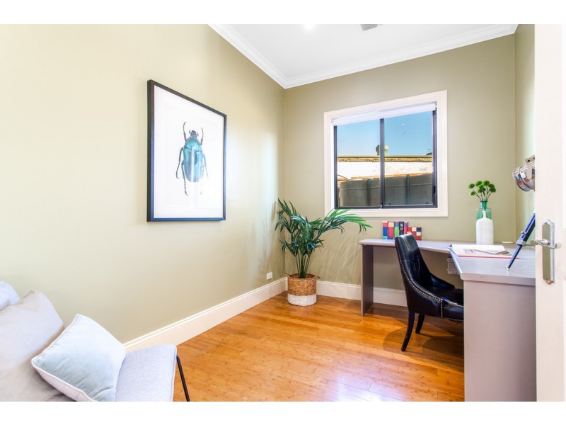 4 Crozier Avenue, Daw Park SA 5041