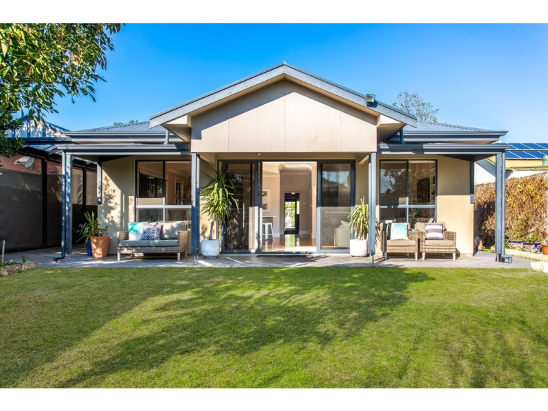 4 Crozier Avenue, Daw Park SA 5041