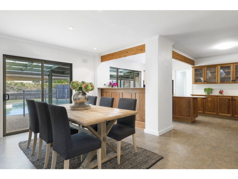 1 Banksia Crescent, Belair SA 5052
