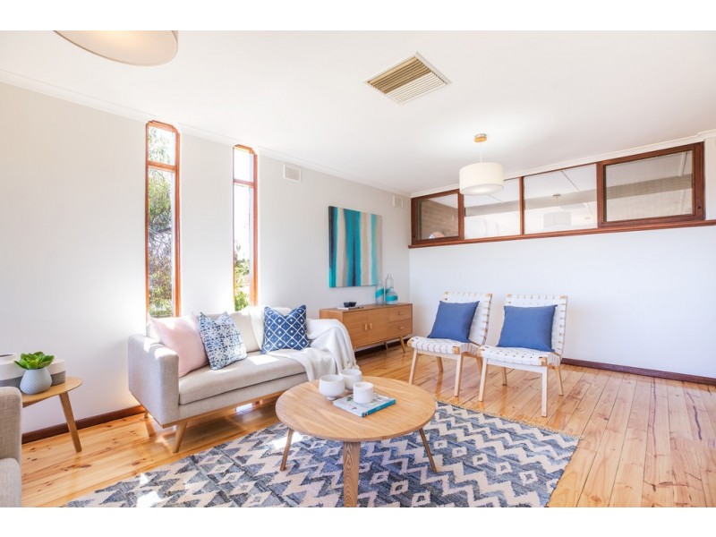 16 Genesta Street, Hallett Cove SA 5158