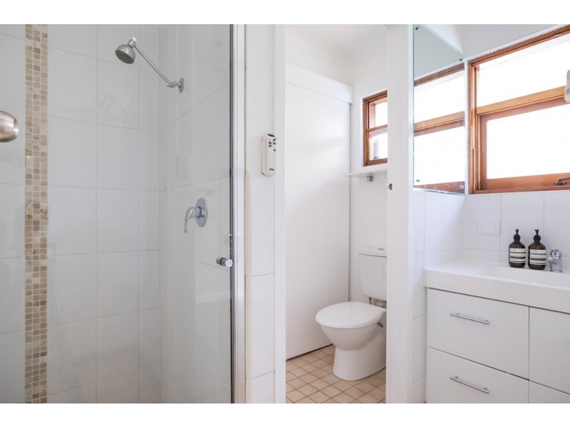 16 Genesta Street, Hallett Cove SA 5158