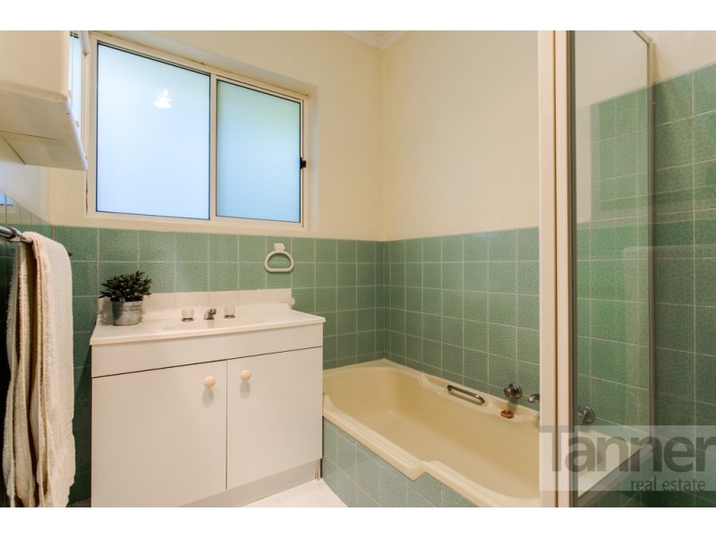 4 Alpha Road, Bellevue Heights SA 5050