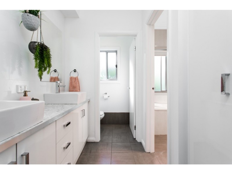 1 Marina Ave, Belair SA 5052