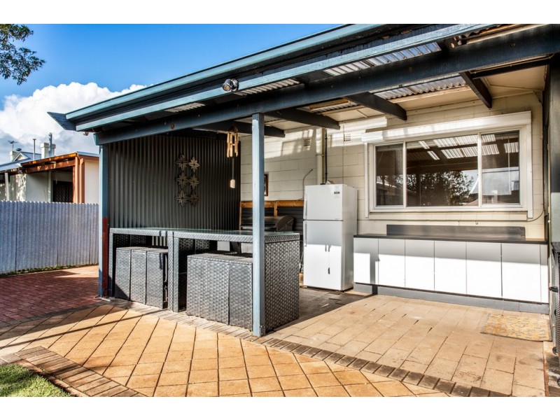 71 Cumberland Ave, Cumberland Park SA 5041