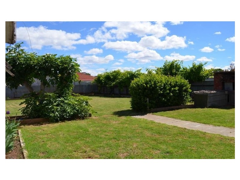 18 Leane Ave, Allenby Gardens SA 5009