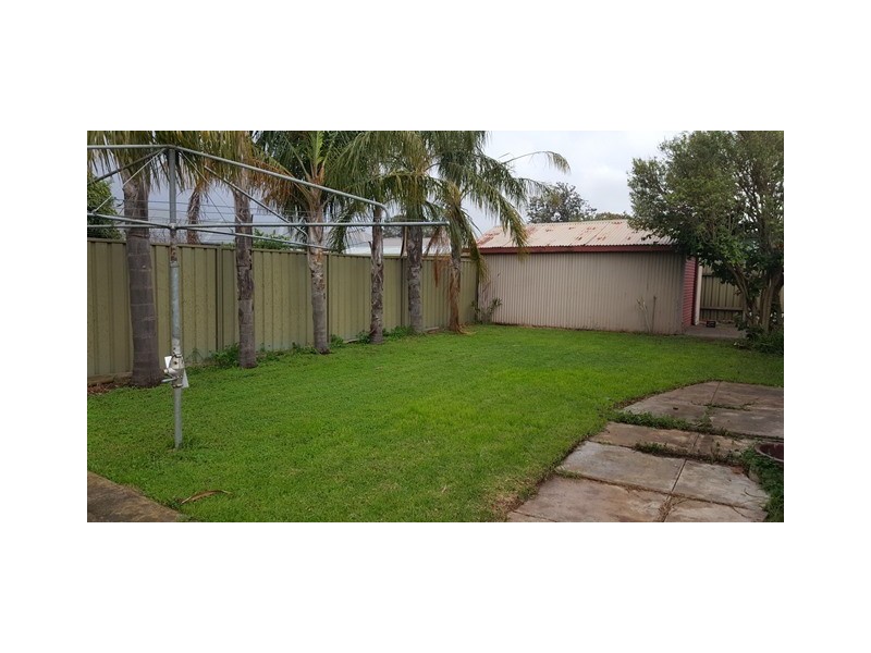 8 Paterson Cres, Morphettville SA 5043