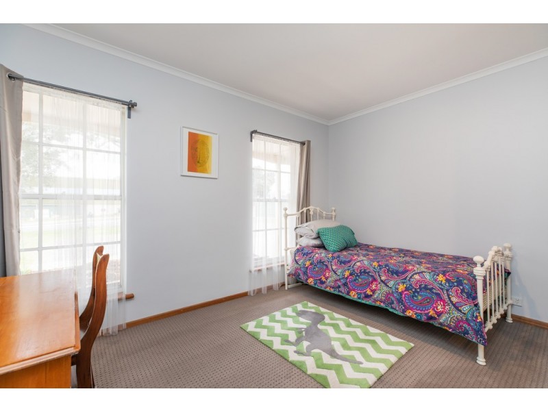 25 Alexandrina Road, Mount Barker SA 5251