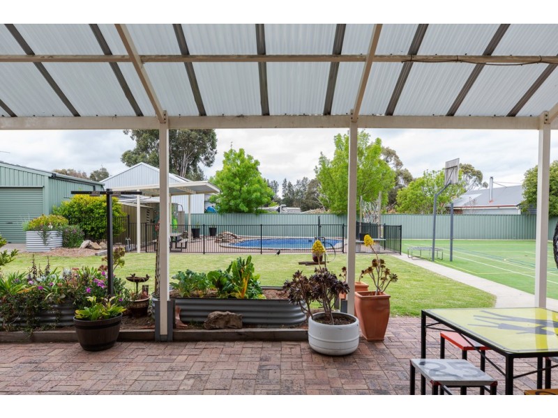 25 Alexandrina Road, Mount Barker SA 5251