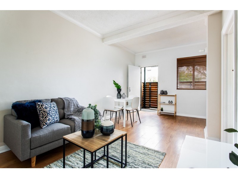 2/58 Esplanade, Semaphore SA 5019