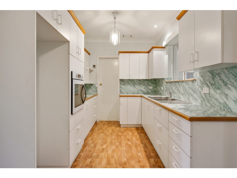 26 Vista Avenue, Valley View SA 5093