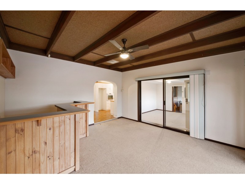 26 Vista Avenue, Valley View SA 5093