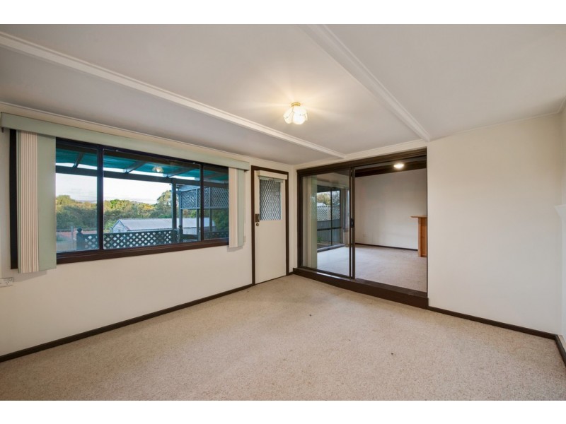 26 Vista Avenue, Valley View SA 5093
