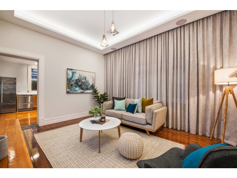 6 Crozier Ave, Daw Park SA 5041