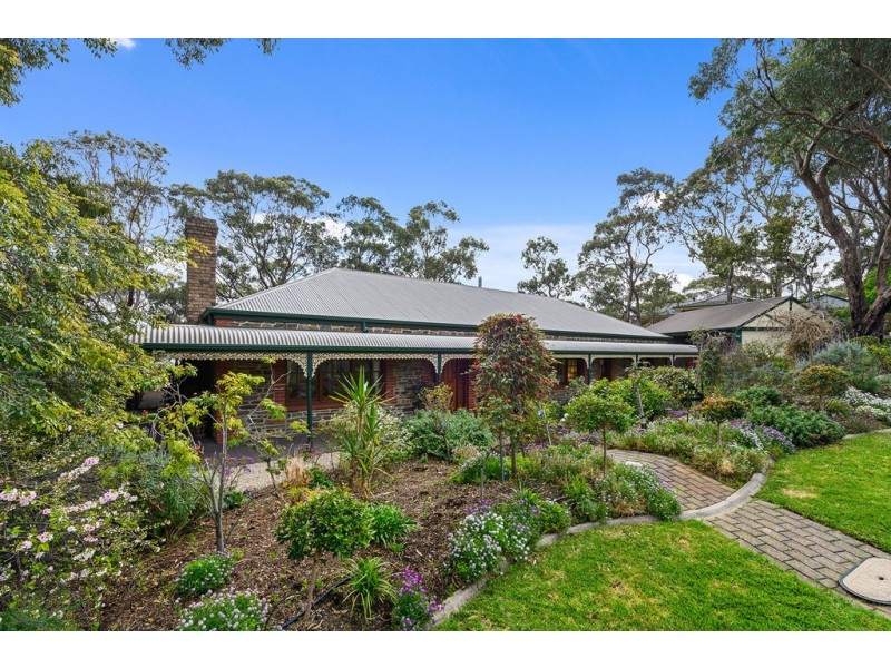 4 Windarra Court, Belair SA 5052