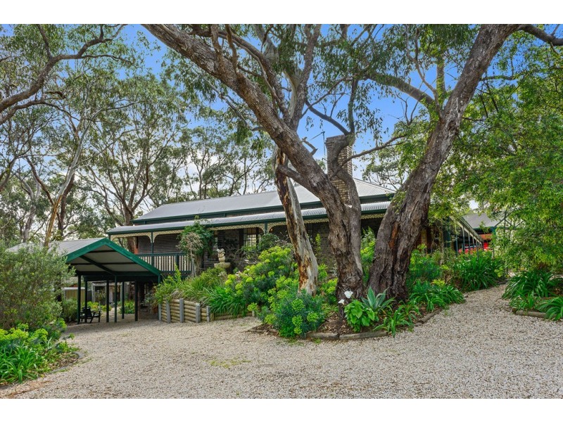 4 Windarra Court, Belair SA 5052