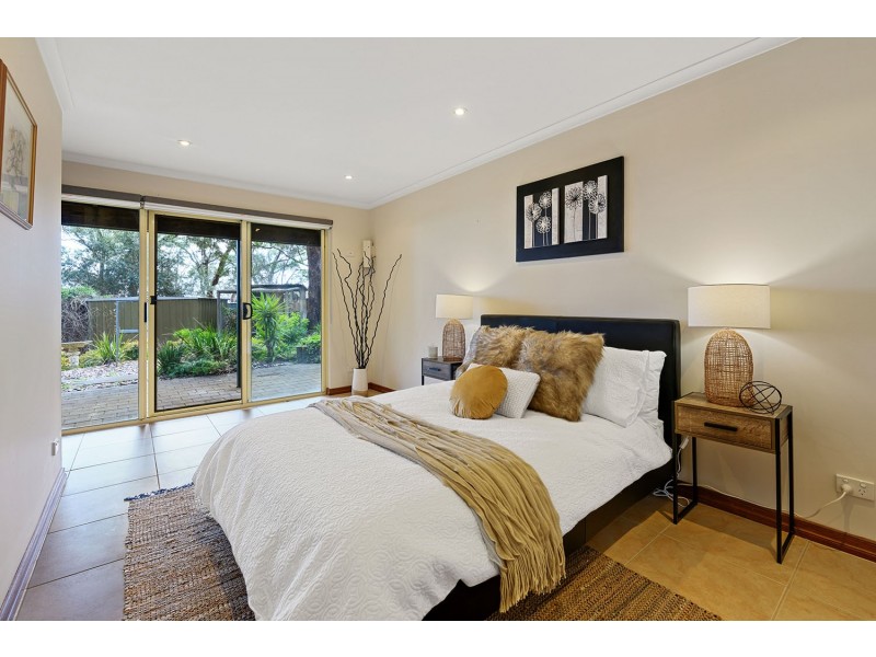 4 Windarra Court, Belair SA 5052