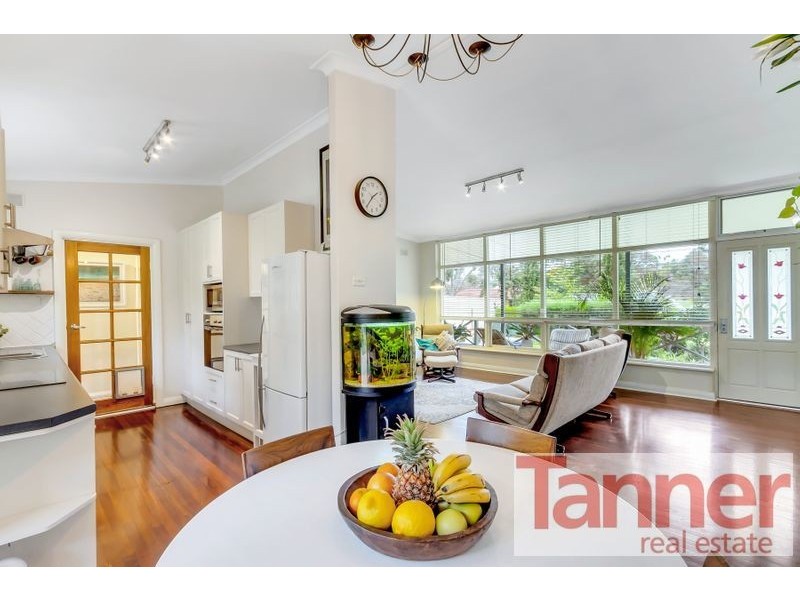 18 Sherwood Drive, Redwood Park SA 5097