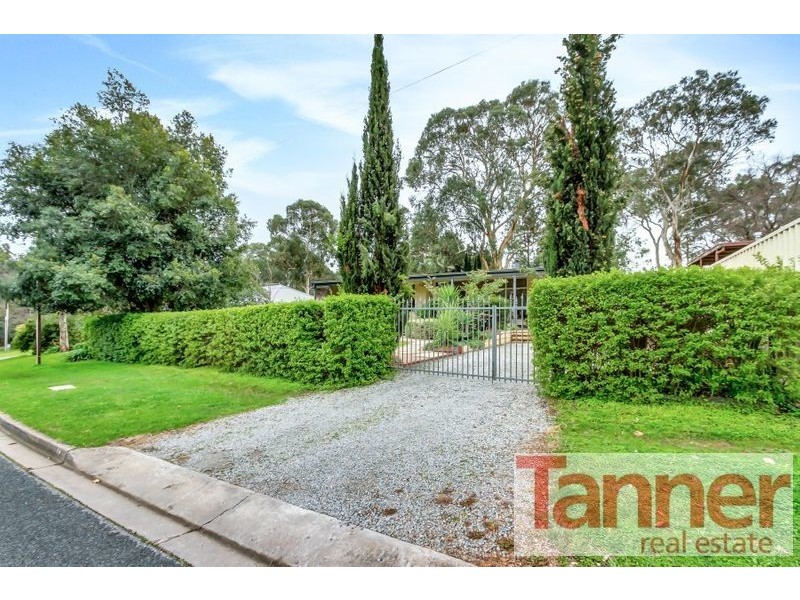 18 Sherwood Drive, Redwood Park SA 5097