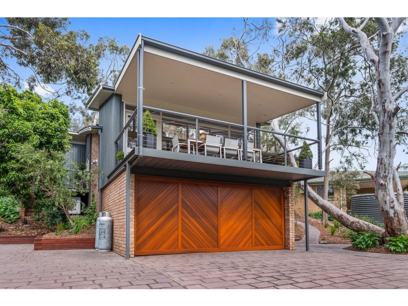 10 Wyndham Drive, Coromandel Valley SA 5051