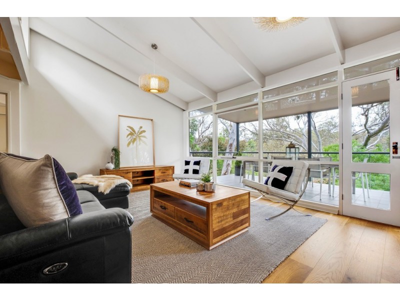 10 Wyndham Drive, Coromandel Valley SA 5051