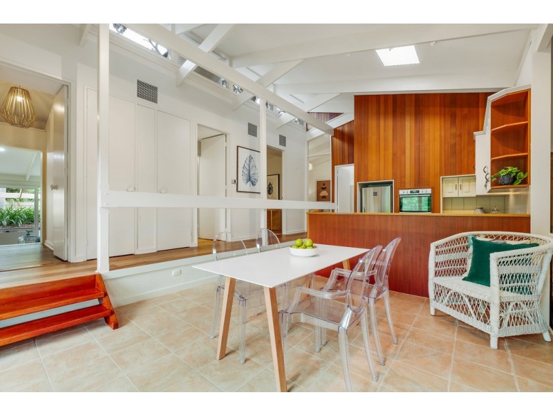 10 Wyndham Drive, Coromandel Valley SA 5051