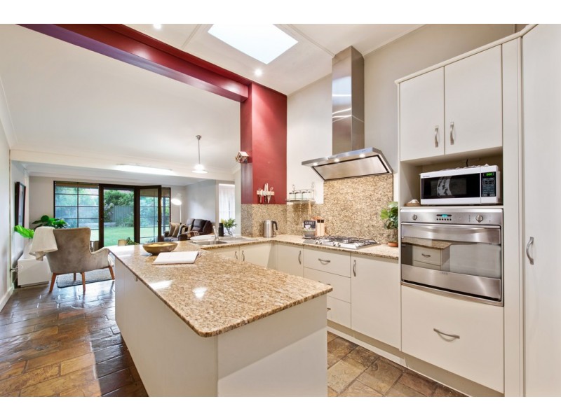 1 Kyeema Ave, Cumberland Park SA 5041