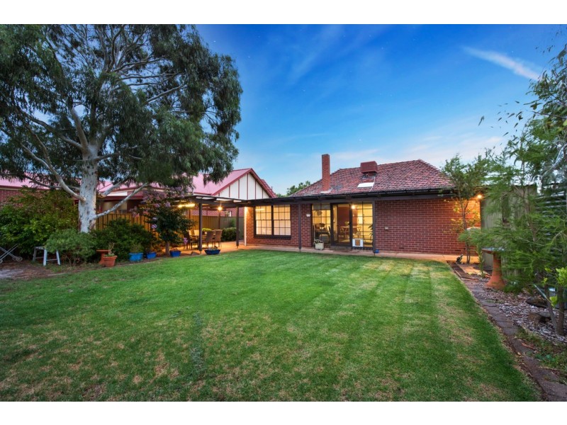 1 Kyeema Ave, Cumberland Park SA 5041